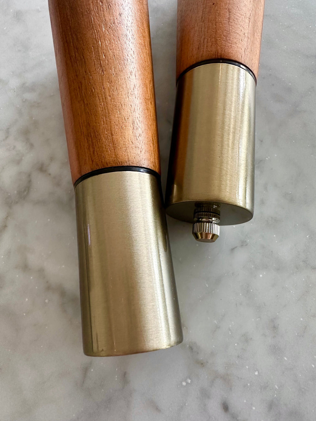Portofino Acacia Salt and Pepper Grinders – Modern Wooden Kitchen Set